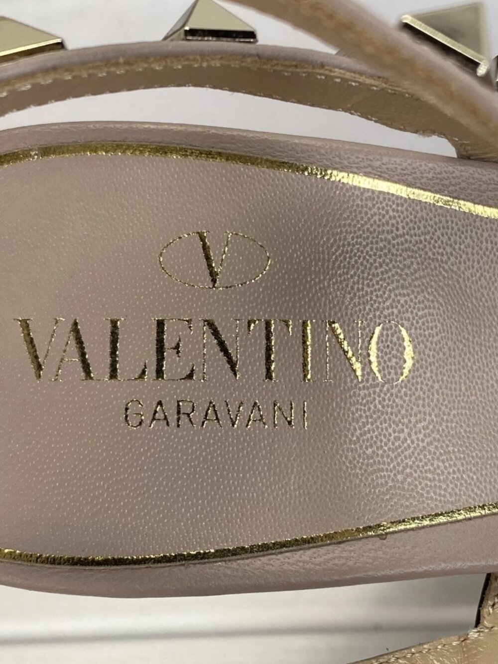 Valentino Garavani Rockstud Cage Womens Size 8 Patent Leather Block Heel Pumps - Picture 3 of 14